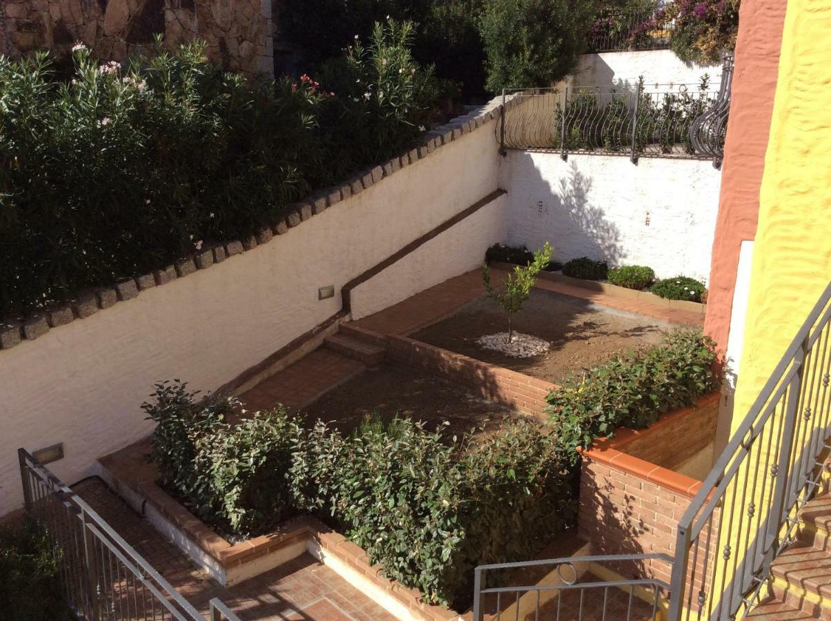 Residenza Il Melograno Villa Budoni Exterior photo