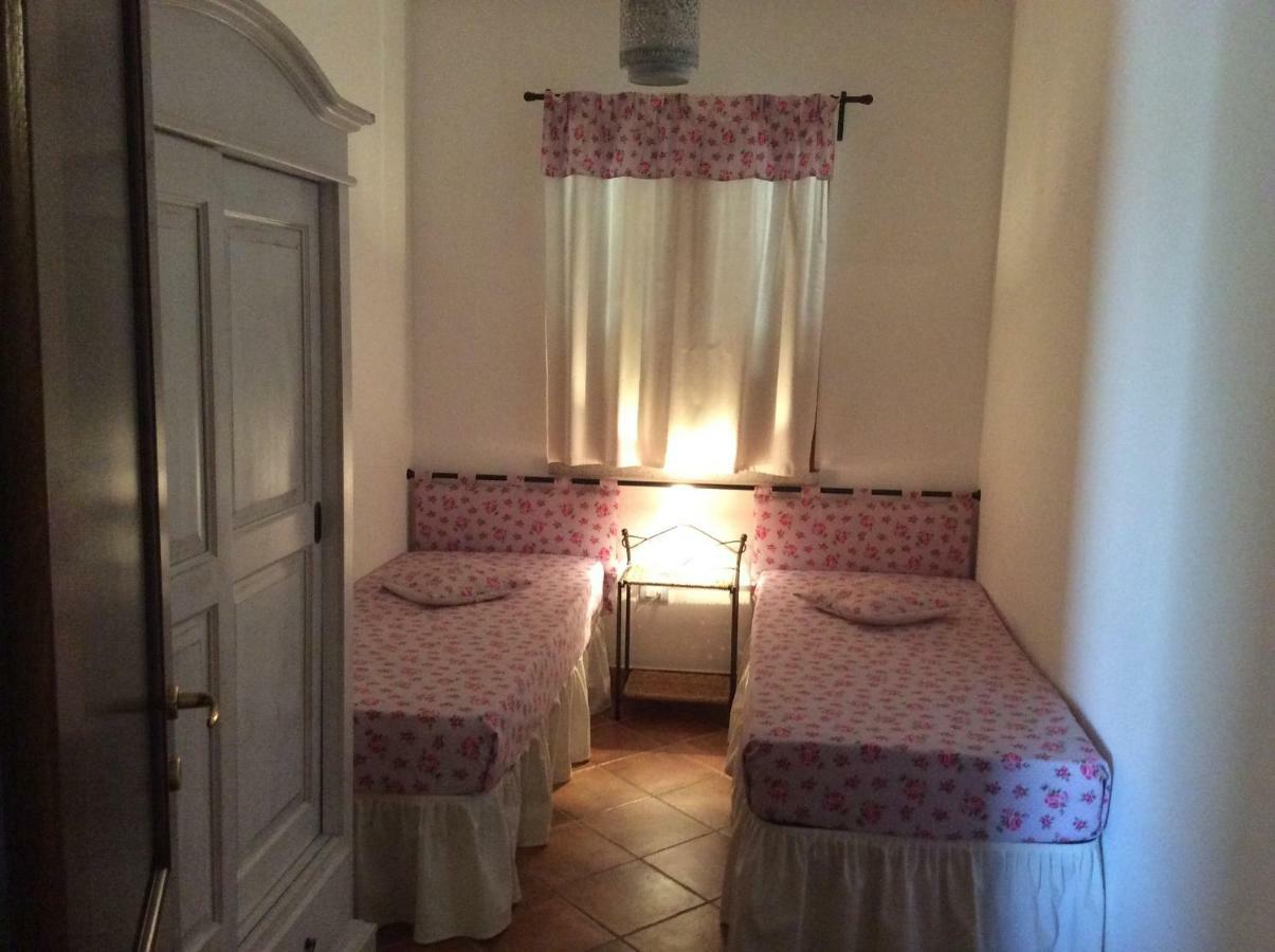 Residenza Il Melograno Villa Budoni Exterior photo